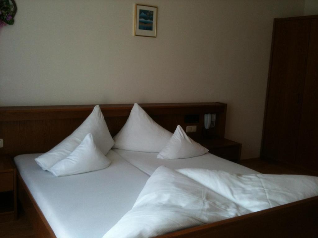 Pension Larchenhof Maurach  Szoba fotó